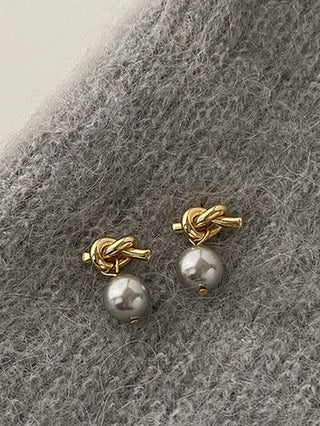 Retro Knotted Metal Gray Pearl Stud Earring