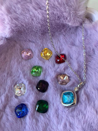 One Equal To Ten Necklaces Changeable Colors