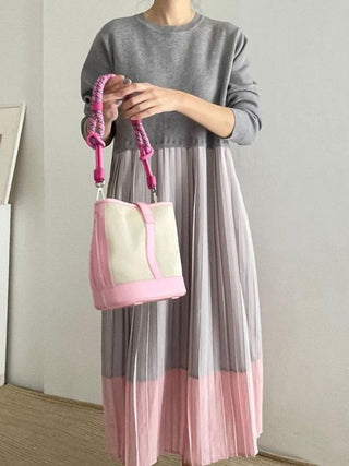 Loose Contrast Panel Pleated Long Dress