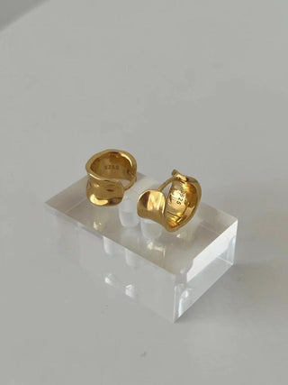 Gold Minimalist Ruched Earrings